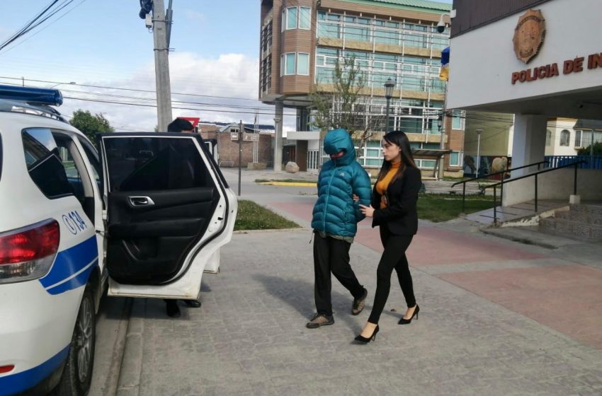  Italiana detenida por efectuar pintura en el Parque Nacional Torres del Paine quedó con arraigo nacional