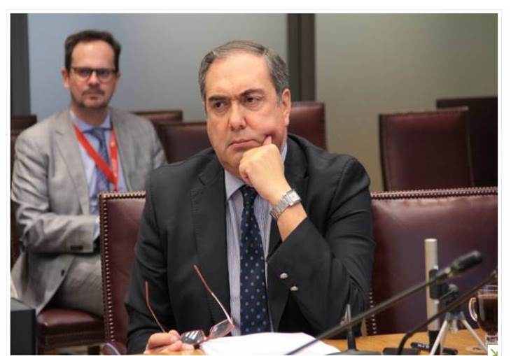  Senador Carlos Bianchi presentó proyecto de ley que prohíbe a las AFP retiro de utilidades cuando rentabilidades de fondos sean negativas
