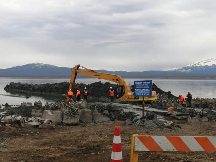  Transnacional China construye mega planta salmonera en Patagonia chilena y genera rechazo de la ciudadanía local