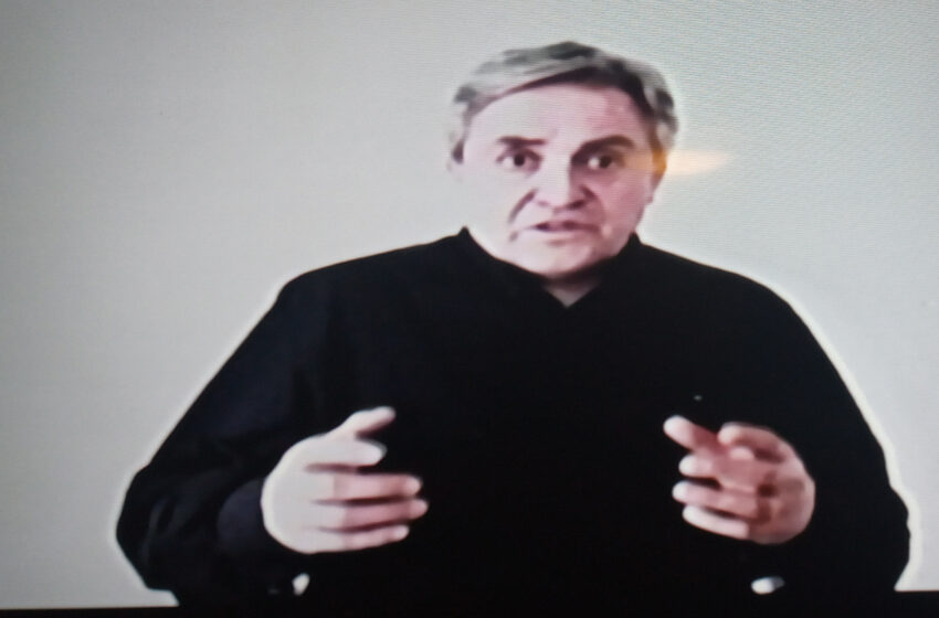  Fernando Paredes ataca: “ha aumentado el déficit estructural que se tiene en $300 millones de pesos, solamente contratando personal de su sector (Antonieta Oyarzo)”