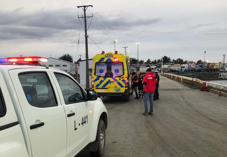  Evacuaron a tripulante pesquero desde Canal Concepción