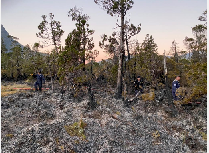  Cancelan Alerta Roja por incendio forestal de Puerto Edén