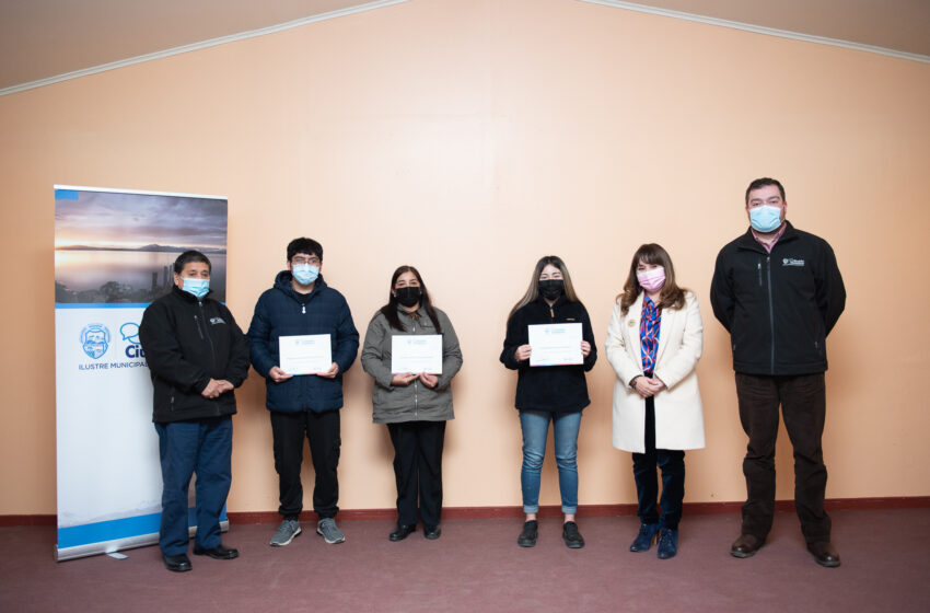 20 estudiantes natalinos fueron beneficiados con Beca de Excelencia Académica Universitaria 2022