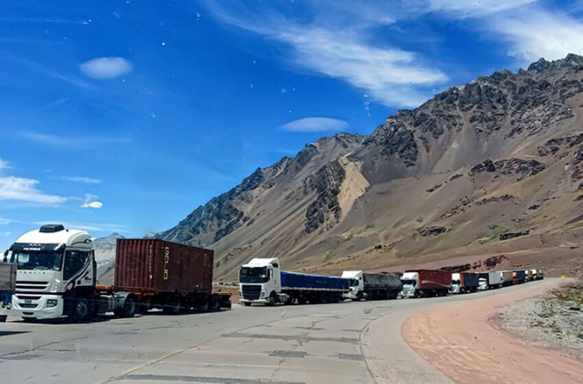  Transportistas chilenos reclaman eventual aplicación de tarifas diferenciadas a extranjeros en Argentina | Camioneros de Magallanes se quejan de competencia desleal e incumplimiento del ATIT