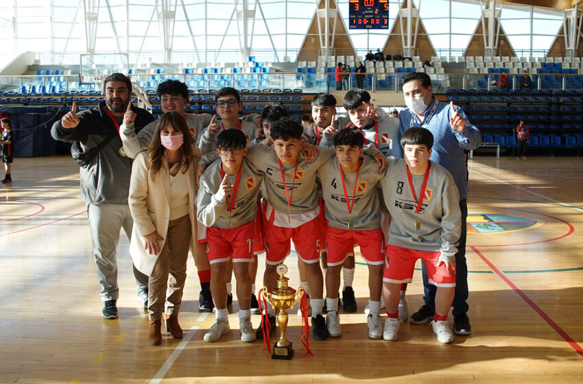  Puerto Natales se clasificó campeón regional para representar a Magallanes en el nacional de Futsal