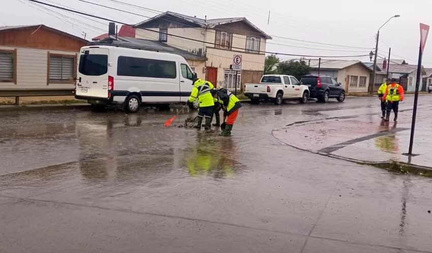  Personal municipal de emergencia ha trabajado en calles y varios puntos colapsables por últimas precipitaciones