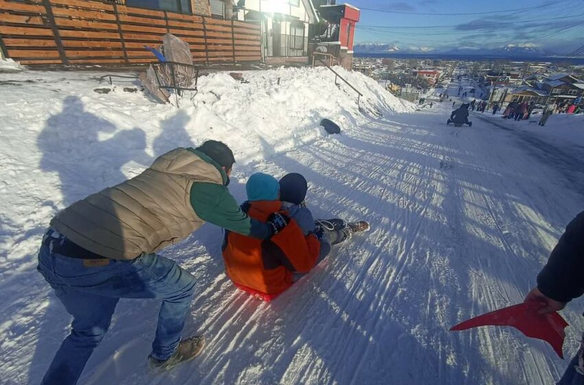  Familias disfrutaron una tarde de trineos en Natales