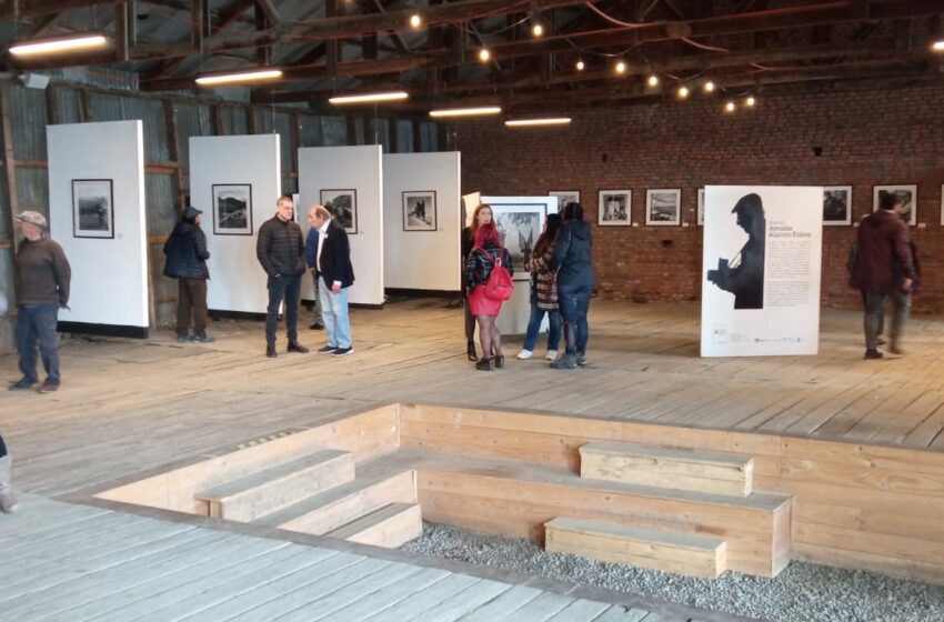  En Torres del Paine continúa itinerancia de exposición que visibiliza legado fotográfico de Arnaldo Alarcón Fabres