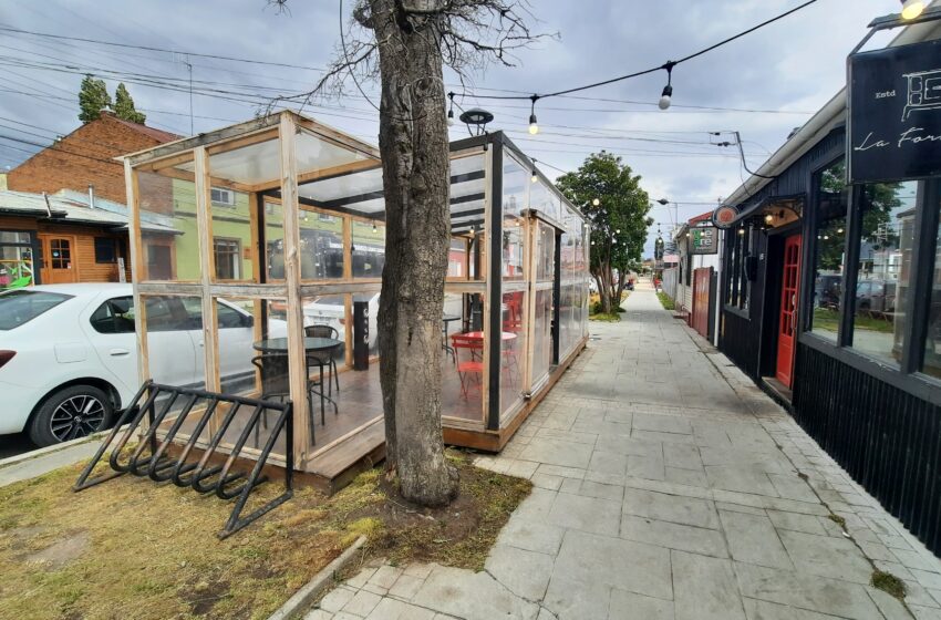Municipalidad de Natales implementa ordenanza para regularizar terrazas, foodtrucks y kioscos en la comuna