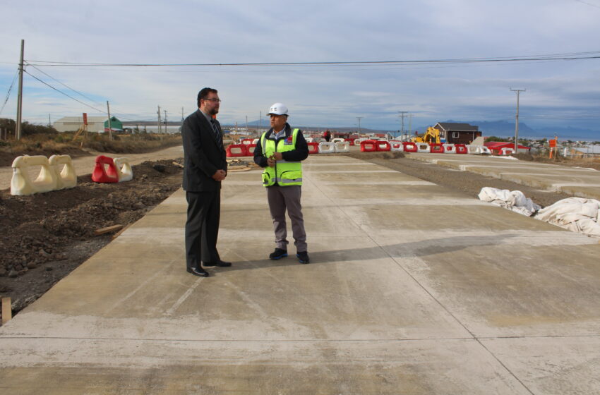  AVANCES SIGNIFICATIVOS EN LA PAVIMENTACIÓN DE LA AVENIDA ÚLTIMA ESPERANZA EN PUERTO NATALES