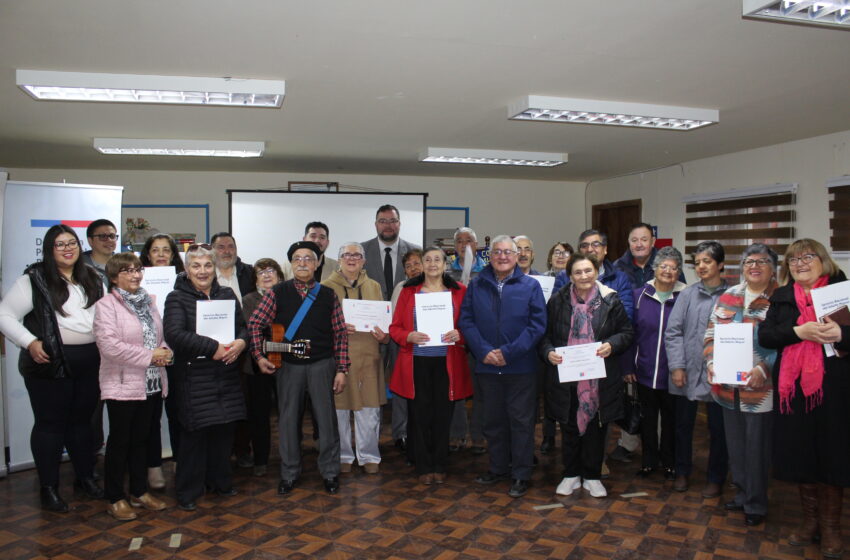  GOBIERNO ENTREGA MÁS DE 11 MILLONES DE PESOS A ORGANIZACIONES DE PERSONAS MAYORES DE PUERTO NATALES